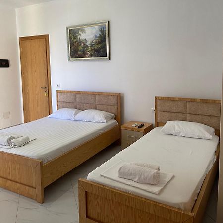 Olympia Guesthouse Ksamil Ngoại thất bức ảnh
