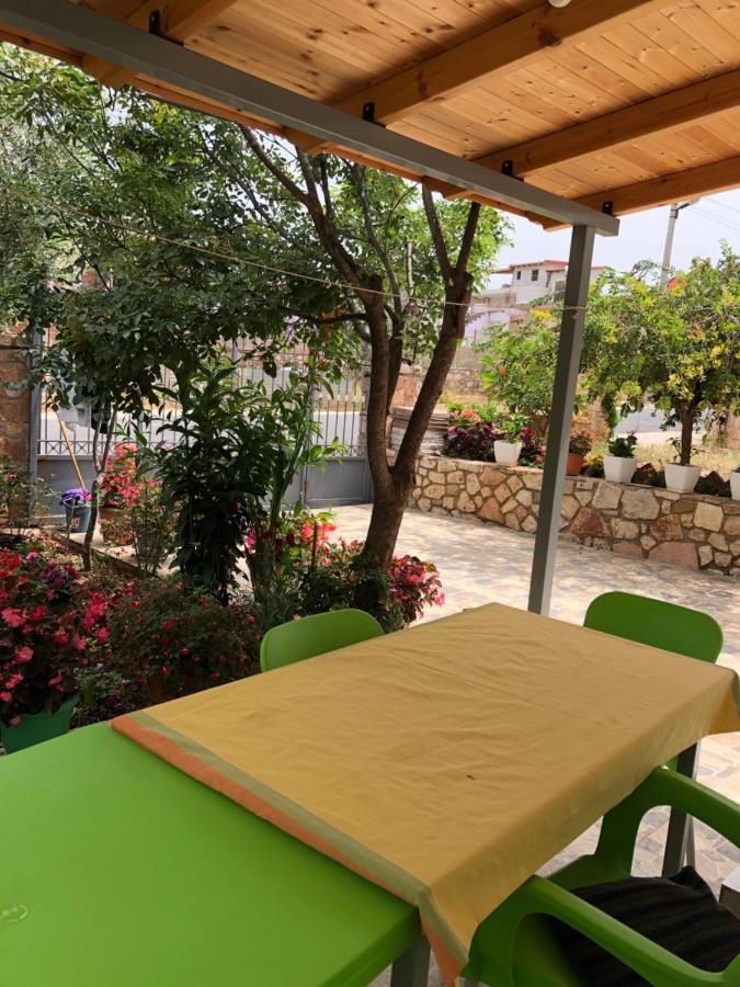 Olympia Guesthouse Ksamil Ngoại thất bức ảnh