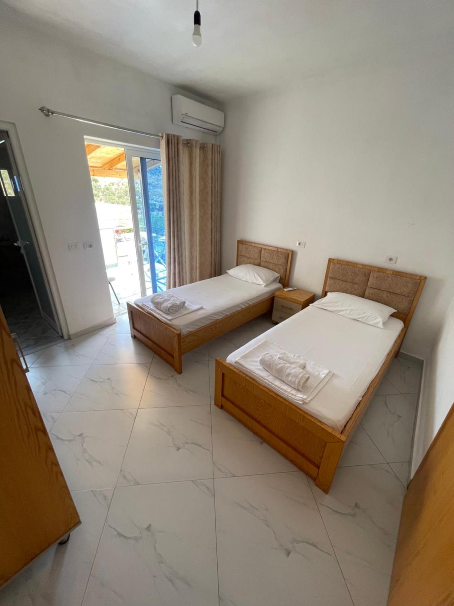 Olympia Guesthouse Ksamil Ngoại thất bức ảnh