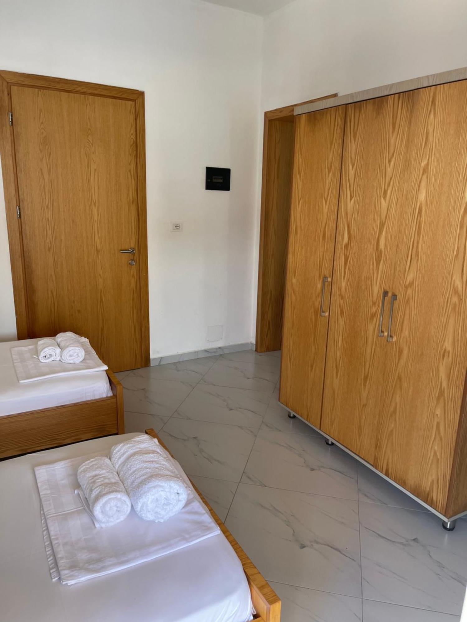 Olympia Guesthouse Ksamil Ngoại thất bức ảnh