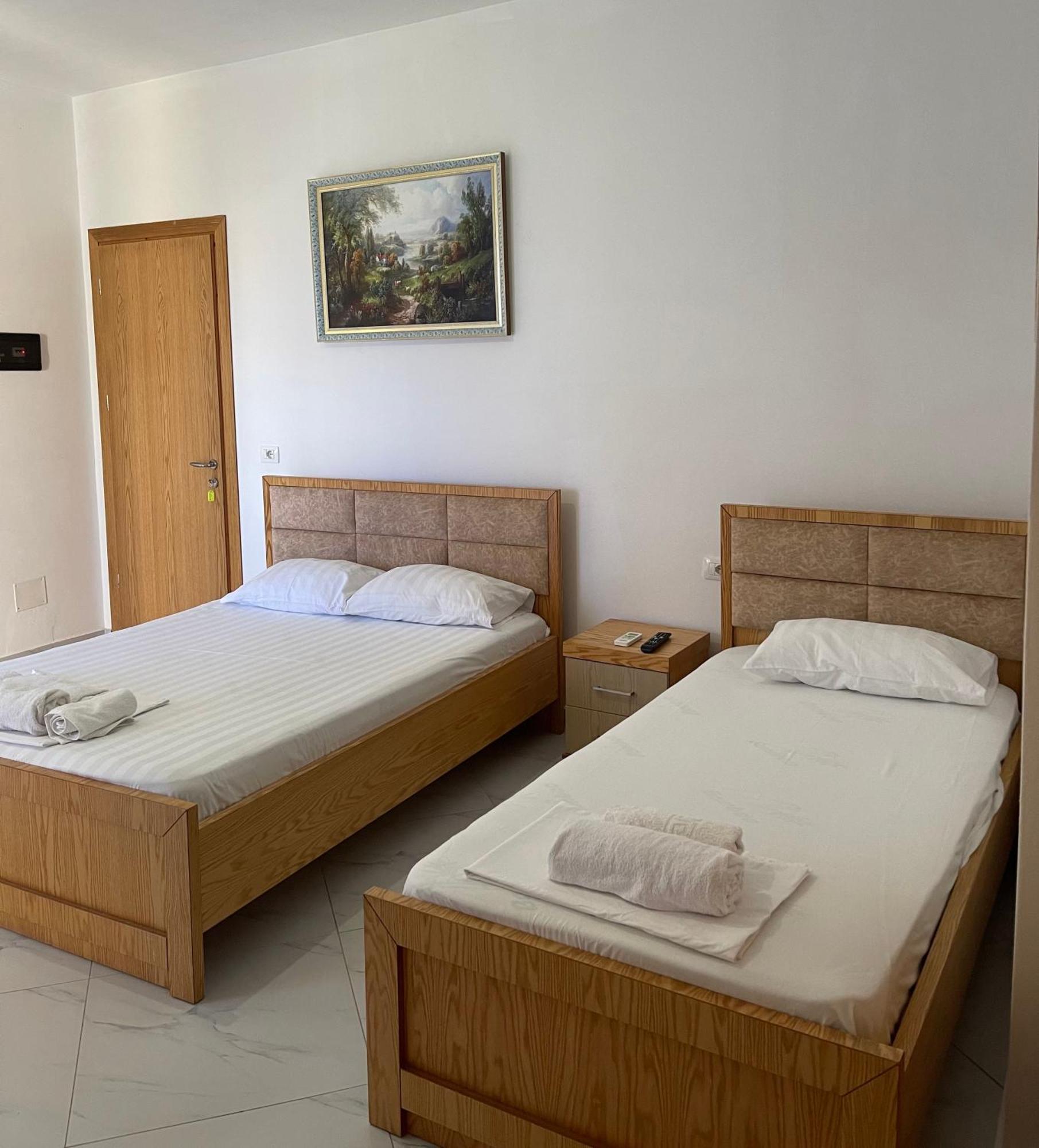 Olympia Guesthouse Ksamil Ngoại thất bức ảnh